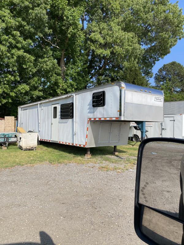 2004 Haulmark 36' Toy Hauler / Camper 2004 Haulmark 36' Toy Hauler / Camper
