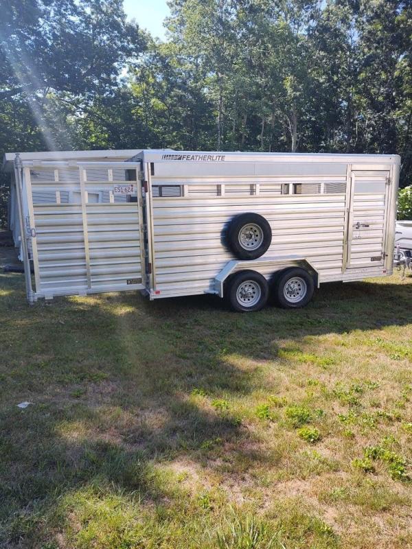 2018 Featherlite 16' Stock Trailer 2018 Featherlite 16' Stock Trailer