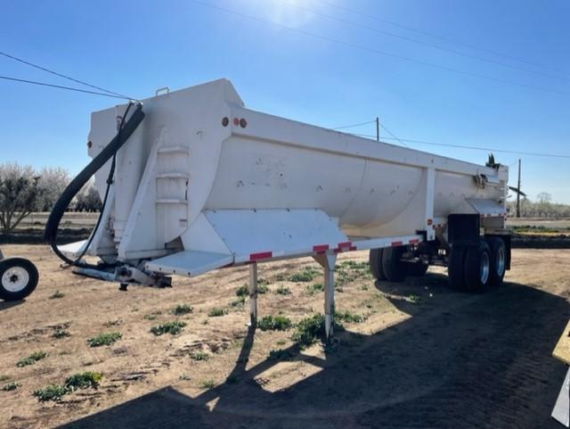 2006 Dragon 30' End Dump 2006 Dragon 30' End Dump