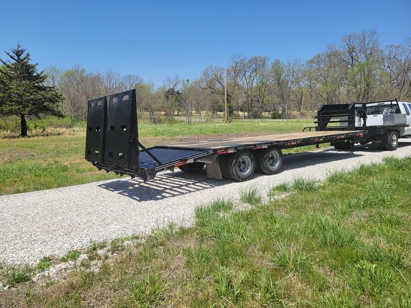 2020 Legend 28' Gooseneck Flatbed Trailer w/ Mega Ramps 2020 Legend 28' Gooseneck Flatbed Trailer w/ Mega Ramps
