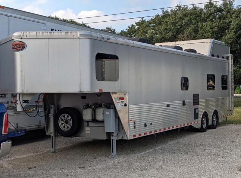 2019 Sundowner Horizon 3986 OM Toy Hauler 2019 Sundowner Horizon 3986 OM Toy Hauler