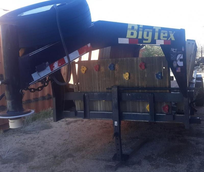 2007 Big Tex 82" x 24' Low Boy Gooseneck 2007 Big Tex 82" x 24' Low Boy Gooseneck