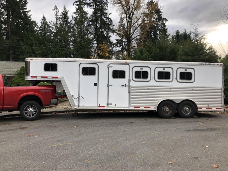 1997 Featherlite 4 Horse Slant Load Trailer w/ Dressing Room 1997 Featherlite 4 Horse Slant Load Trailer w/ Dressing Room