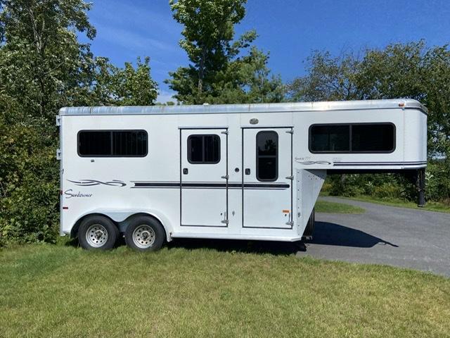 2007 Sundowner 2 Horse Straight Load Goosneck Trailer 2007 Sundowner 2 Horse Straight Load Goosneck Trailer