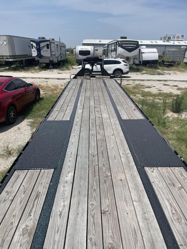 2022 Big Tex Trailers 22GN 35BK+5MR Flatbed Trailer 2022 Big Tex Trailers 22GN 35BK+5MR Flatbed Trailer