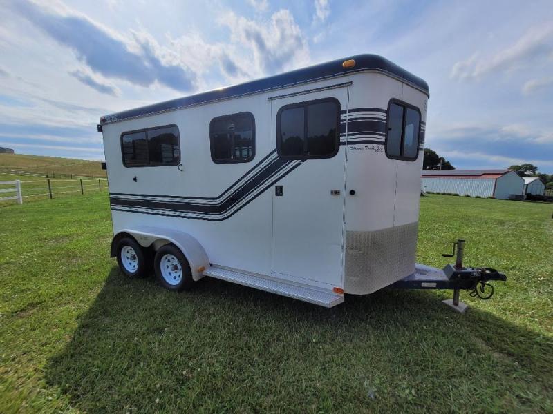 2002 Trail-Et Seville 2 Horse Bumperpull Trailer 2002 Trail-Et Seville 2 Horse Bumperpull Trailer