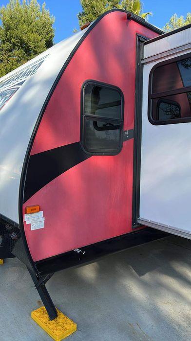 used Travel Trailers Winnebago Minnie Winnie for sale, in Oceanside, CA Thumbnail 2