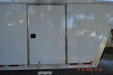 used Car Haulers / Racing Trailers Featherlite  for sale, in Savannah, GA Thumbnail 6