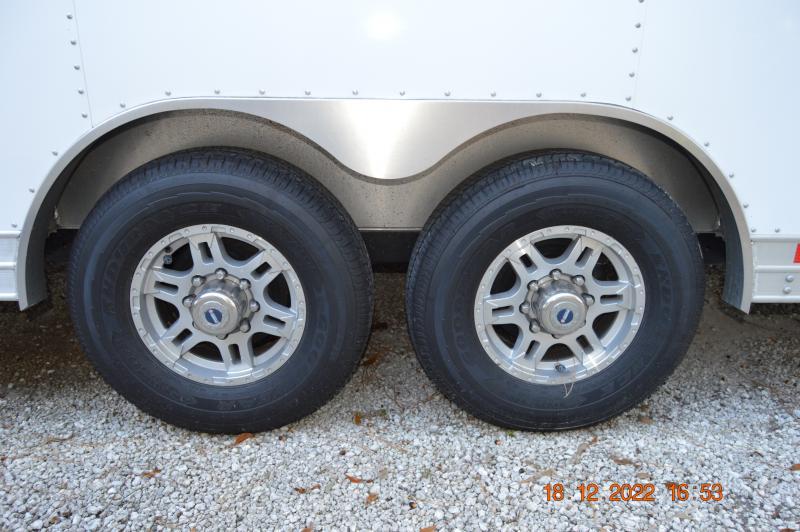 used Car Haulers / Racing Trailers Featherlite  for sale, in Savannah, GA Thumbnail 8