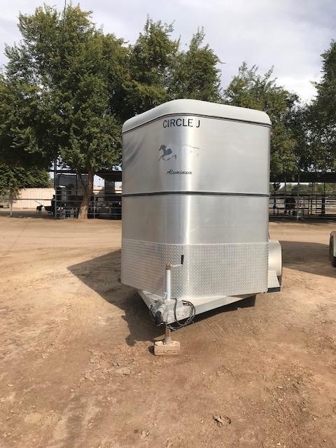 2005 Circle J 3 Horse Slant Trailer 2005 Circle J 3 Horse Slant Trailer