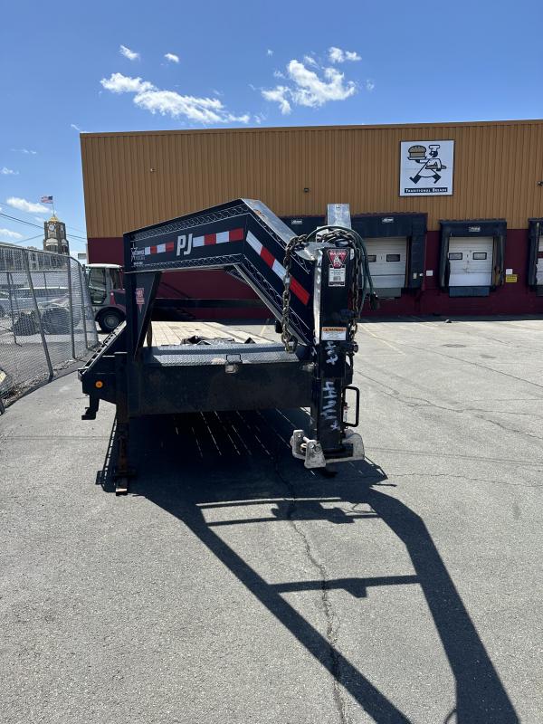 used Equipment / Flatbed Trailers PJ Trailers  for sale, in Milan, IL Thumbnail 6