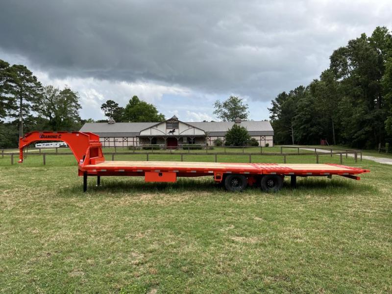 2022 Diamond C FMAX210 Gooseneck Flatbed 2022 Diamond C FMAX210 Gooseneck Flatbed