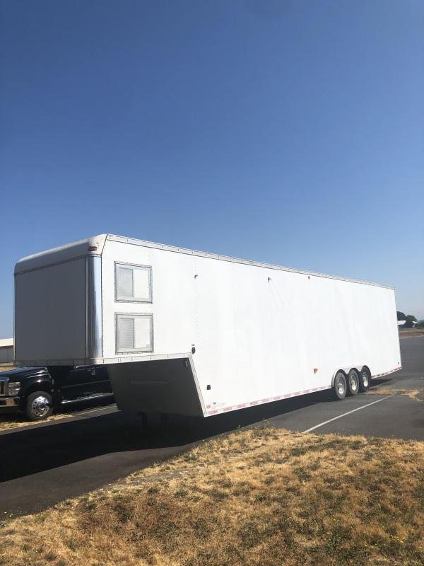 2002 United 45' Gooseneck Enclosed TSR Motorsport Trailer 2002 United 45' Gooseneck Enclosed TSR Motorsport Trailer
