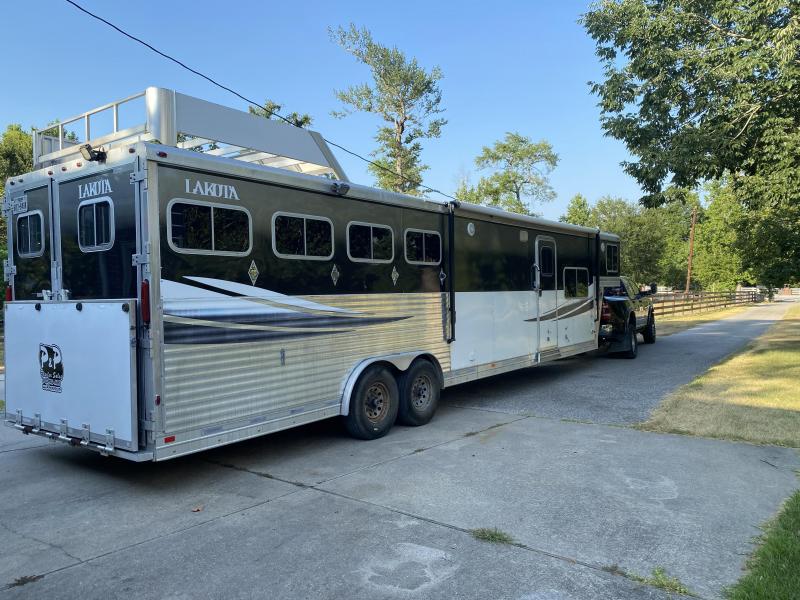 Used Horse trailers for sale in IA