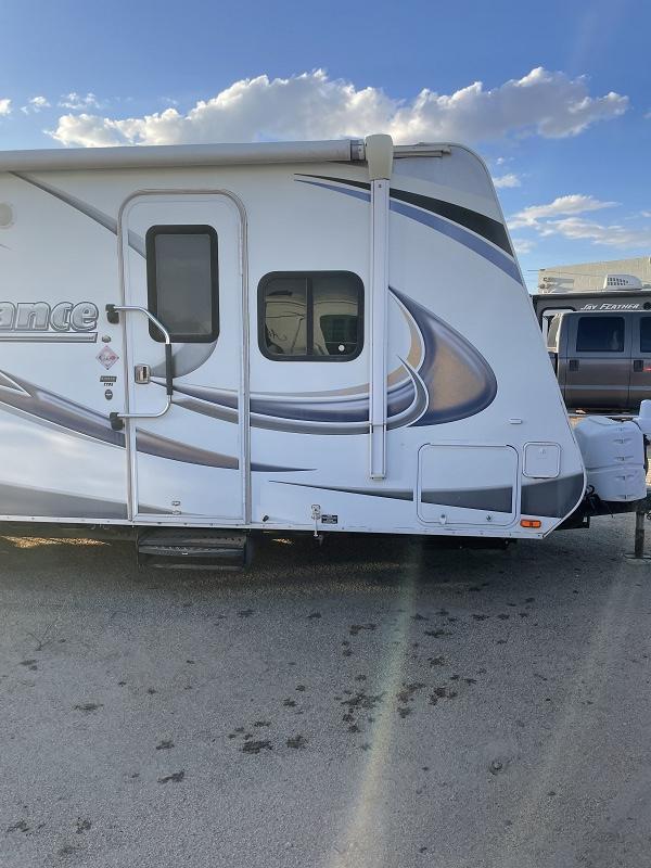 2012 Lance 27' Travel Trailer 2012 Lance 27' Travel Trailer