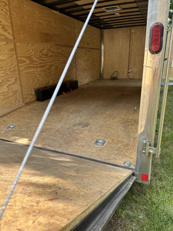 used Cargo (Enclosed) Trailers Interstate  for sale, in Spring Grove, IL Thumbnail 5