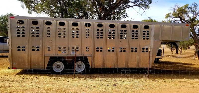 1993 Wilson 7' x 20' Aluminum Livestock Trailer 1993 Wilson 7' x 20' Aluminum Livestock Trailer