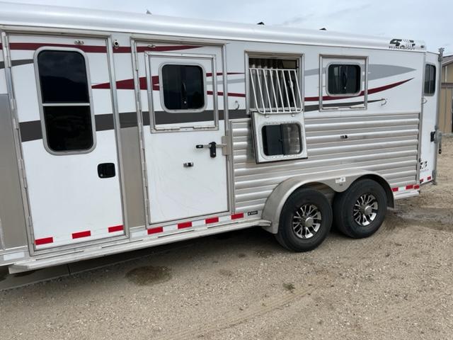 2020 4-Star Runabout 3 Horse Gooseneck Trailer 2020 4-Star Runabout 3 Horse Gooseneck Trailer