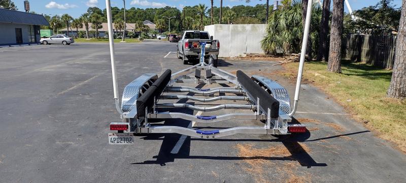 2022 Custom 28'-32' Triple Axle Aluminum Heavy Duty 2022 Custom 28'-32' Triple Axle Aluminum Heavy Duty