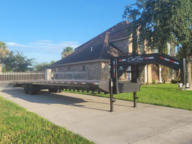 2021 CalTex 102" x 40' Flatbed Gooseneck Trailer w/ Mega Ramps 2021 CalTex 102" x 40' Flatbed Gooseneck Trailer w/ Mega Ramps