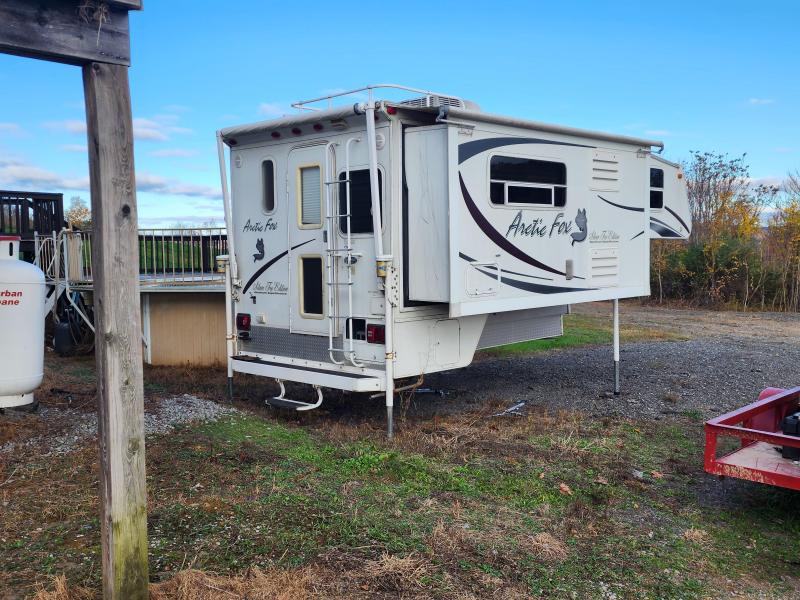 2007 Arctic Fox 12ft Truck Bed Camper 2007 Arctic Fox 12ft Truck Bed Camper