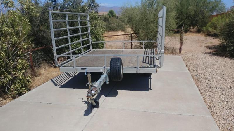 2000 Triton 6'5" x 8'5" Aluminum ATV/Utility Trailer 2000 Triton 6'5" x 8'5" Aluminum ATV/Utility Trailer