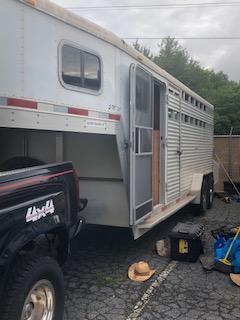 2006 Exiss Aluminum Gooseneck Stock Trailer 2006 Exiss Aluminum Gooseneck Stock Trailer
