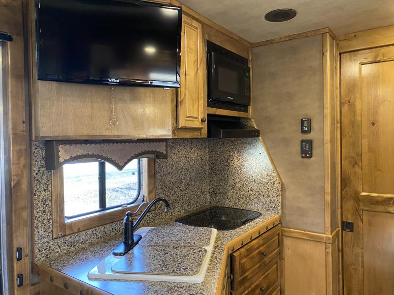 used Horse Trailers Cimarron Trailers  for sale, in Farmington, NM Thumbnail 6