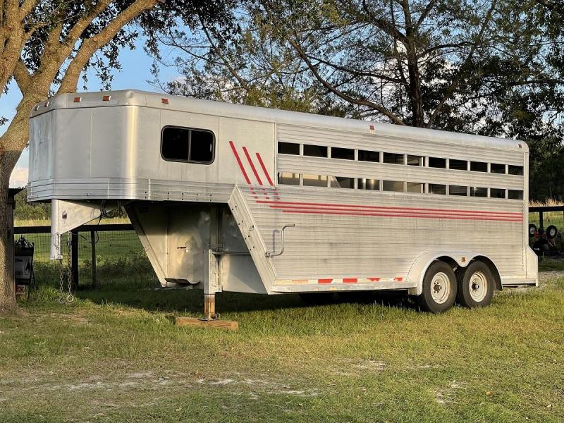 1996 Cato Classic 2+1 Gooseneck Aluminum Horse Trailer 1996 Cato Classic 2+1 Gooseneck Aluminum Horse Trailer