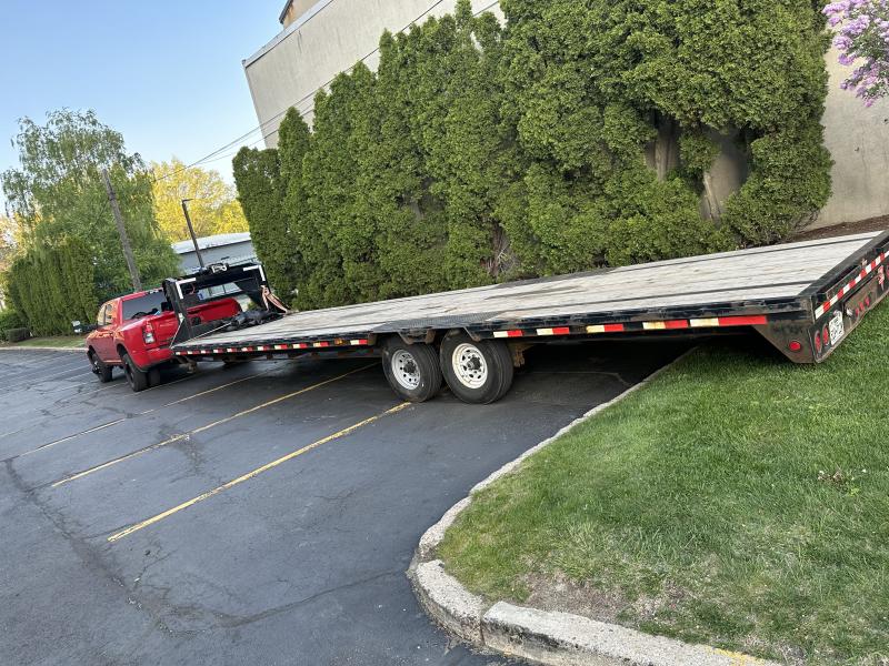 used Equipment / Flatbed Trailers PJ Trailers  for sale, in Milan, IL Thumbnail 9