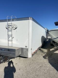 2011 Renegade Sportsman 8.5' x 30' Bunkhouse / Car Hauler 2011 Renegade Sportsman 8.5' x 30' Bunkhouse / Car Hauler