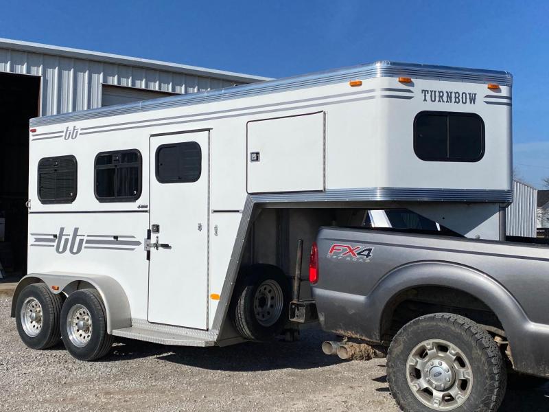 2005 Turnbow 2H Thoroughbred Trailer 2005 Turnbow 2H Thoroughbred Trailer