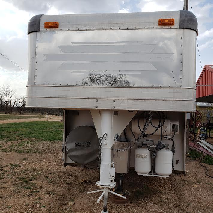2000 4-Star 3 Horse Conversion Gooseneck Trailer w/ 14' SW LQ 2000 4-Star 3 Horse Conversion Gooseneck Trailer w/ 14' SW LQ