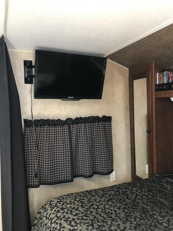 2014 Dutchmen Aspen Trail 2500BH Travel Trailer 2014 Dutchmen Aspen Trail 2500BH Travel Trailer