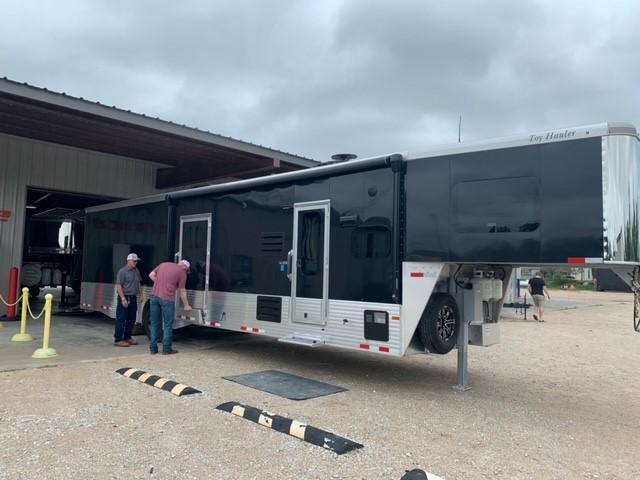 2021 Sundowner Pro Series 41' Enclosed Toy Hauler 2021 Sundowner Pro Series 41' Enclosed Toy Hauler