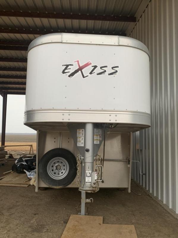 2013 Exiss Trailers 2+1 Slan Load Aluminum Horse Trailer 2013 Exiss Trailers 2+1 Slan Load Aluminum Horse Trailer