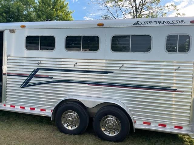 2000 Elite 4H Gooseneck Custom Reverse Slant Horse Trailer 2000 Elite 4H Gooseneck Custom Reverse Slant Horse Trailer