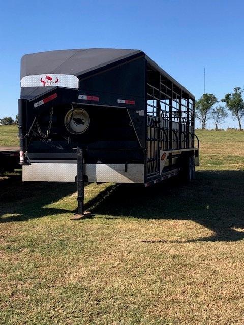2018 Toro 7' x 36' Heavy Duty Livestock Trailer 2018 Toro 7' x 36' Heavy Duty Livestock Trailer