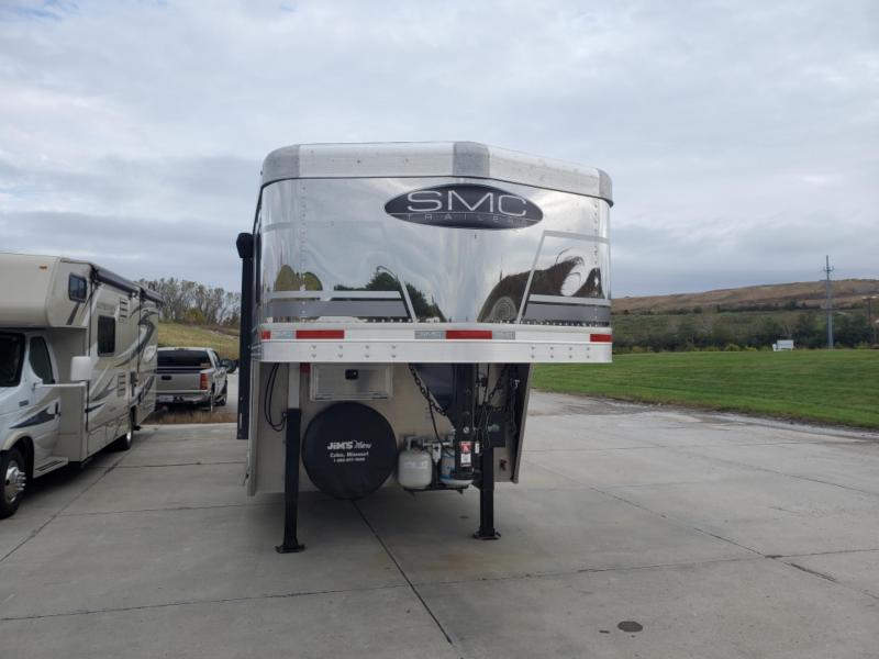 2021 SMC Laramie 3 Horse Trailer w/ 16' SW LQ and 9' Slide-Out 2021 SMC Laramie 3 Horse Trailer w/ 16' SW LQ and 9' Slide-Out