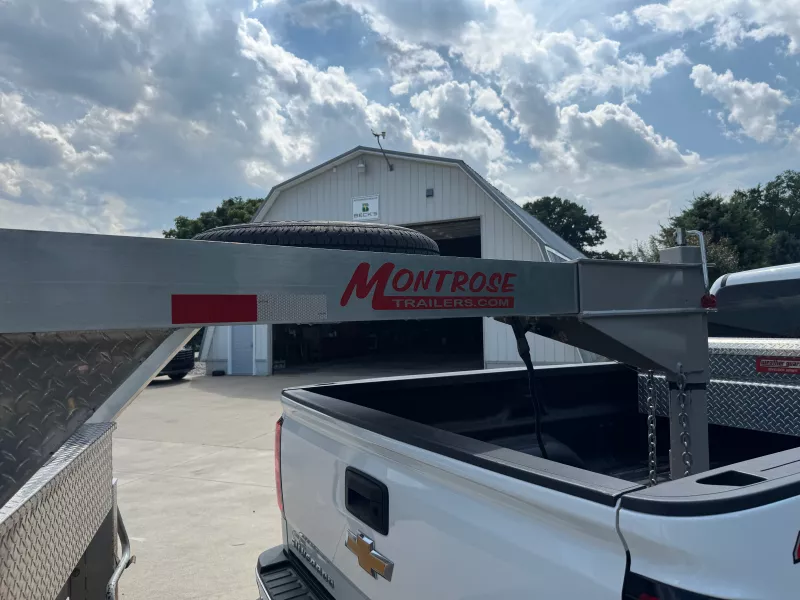 30’ aluminum gooseneck tri axle