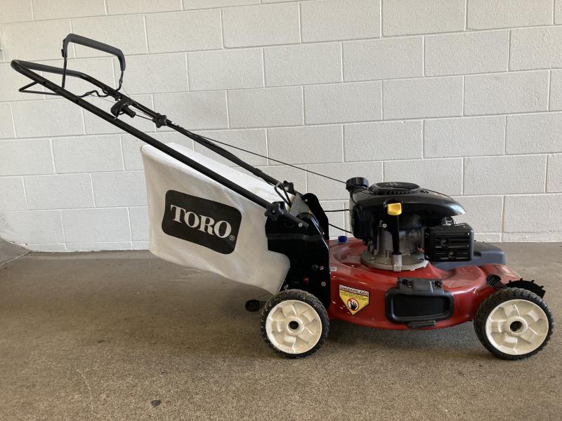 2019 USED Toro Recycler 22" Lawn Mower 2019 USED Toro Recycler 22" Lawn Mower