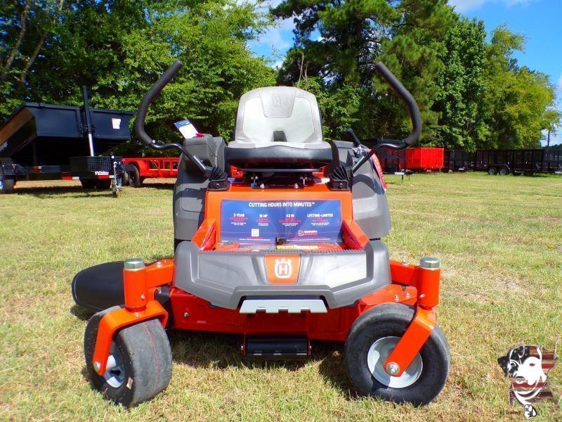 2022 Husqvarna Z-242F Zero Turn 2022 Husqvarna Z-242F Zero Turn