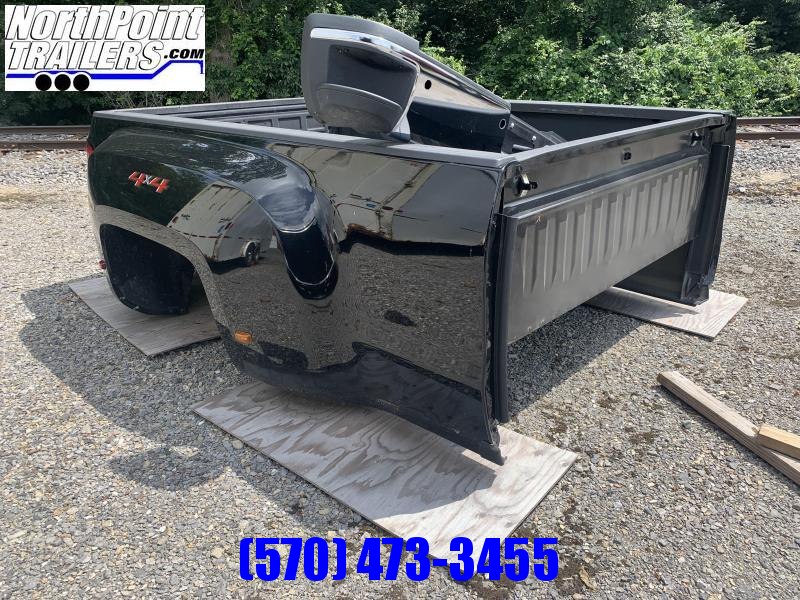 2018 Chevrolet Chevrolet DRW Truck Bed w/ Bumper & Hitch 2018 Chevrolet Chevrolet DRW Truck Bed w/ Bumper & Hitch