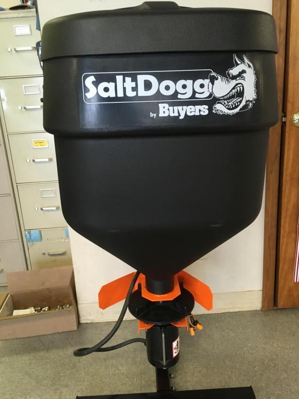 SaltDogg TGSUVPROA 4.4Cu. Ft. Spreader NorthPoint Trailers Aluma