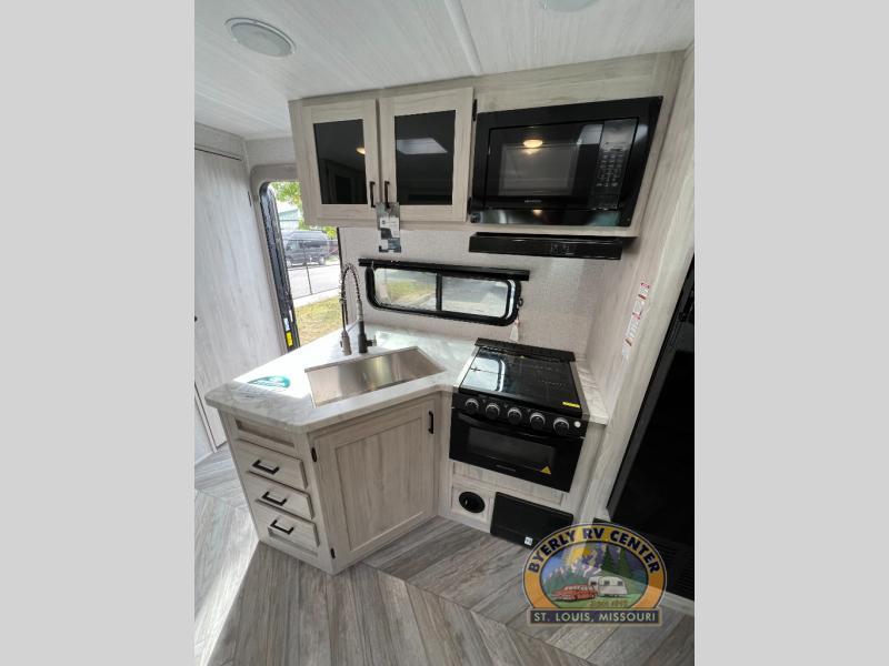 new Travel Trailers East To West Della Terra for sale, in Eureka, MO Thumbnail 13