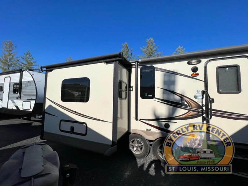 used Travel Trailers Forest River Rockwood for sale, in Eureka, MO Thumbnail 4