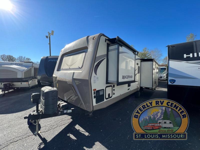 Used 2016 Forest River RV Rockwood Ultra Lite 2703WS Used 2016 Forest River RV Rockwood Ultra Lite 2703WS