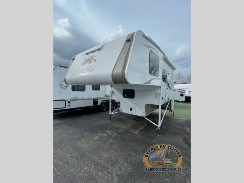 used Truck Bed Campers Adventurer Campers Eagle Cap for sale, in Eureka, MO Thumbnail 3