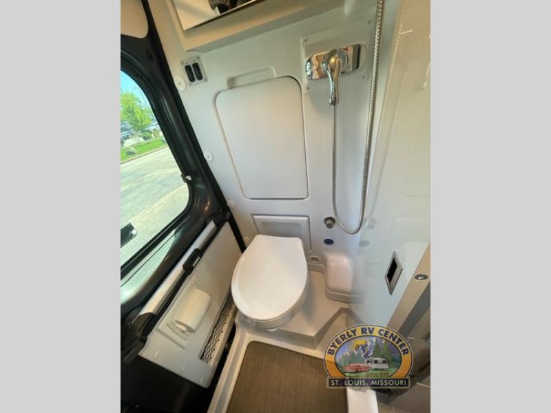 new Camper / RV Thor Motor Coach Sequence for sale, in Eureka, MO Thumbnail 30