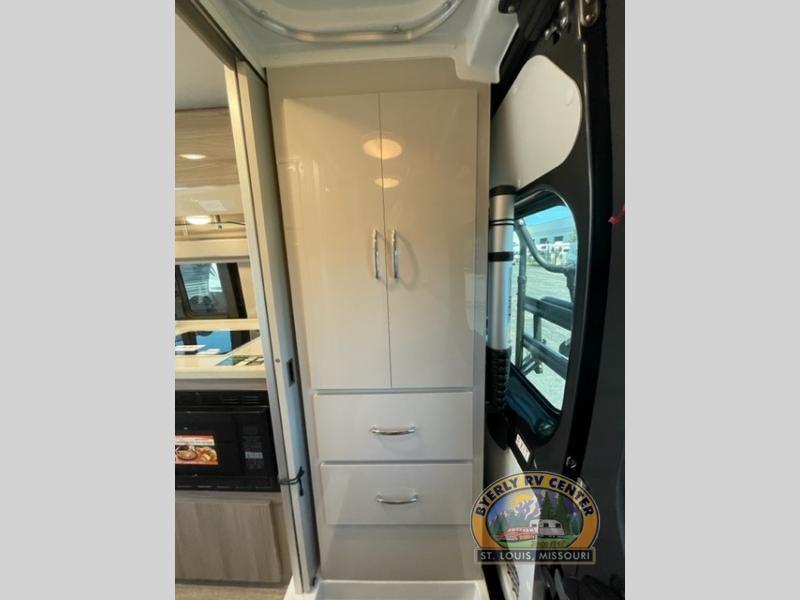 new Camper / RV Thor Motor Coach Sequence for sale, in Eureka, MO Thumbnail 29